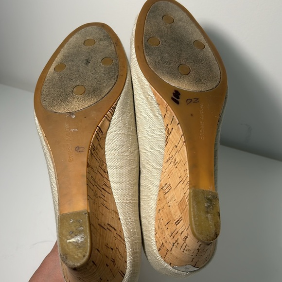 VINTAGE ETIENNE AIGNER CORK WEDGE HEEL BEIGE SIZE 8.5 METAL LOGO - Picture 10 of 12